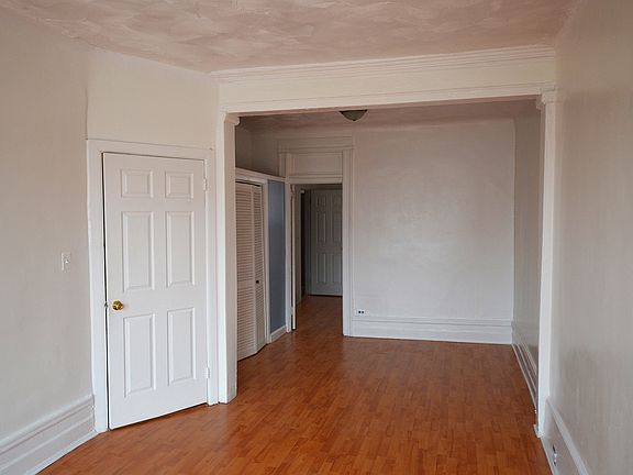 3rd image of 477 Park Pl APT 4R