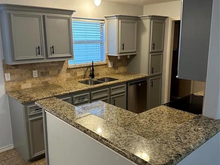 105 Harbor Court Dr — Photo 15