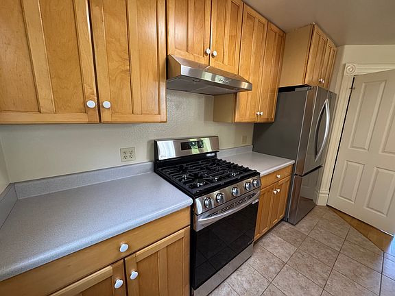 Kitchen- Looking West