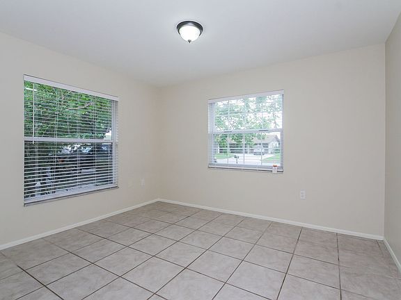 4th image of 2837 Indianwood Dr