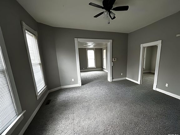 5th image of 2403 NE Madison Ave