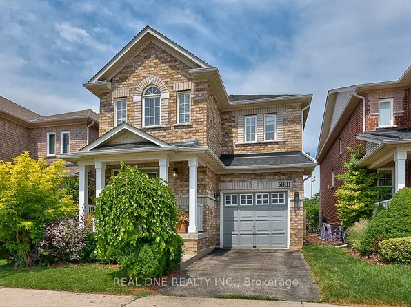 5881 Blue Spruce Ave, Burlington, ON L7L 7N7