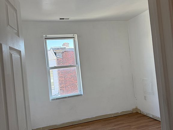 5th image of 715 S 52nd St #3