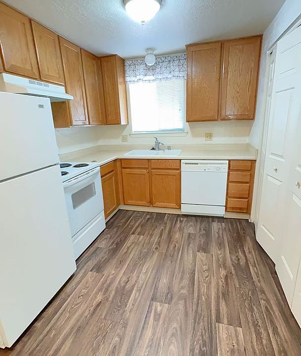 1st image of 314 W Eighth St APT 3