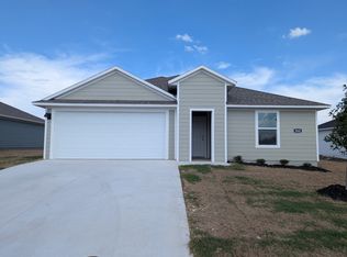 960 Hudson St, Prairie Grove, AR 72753