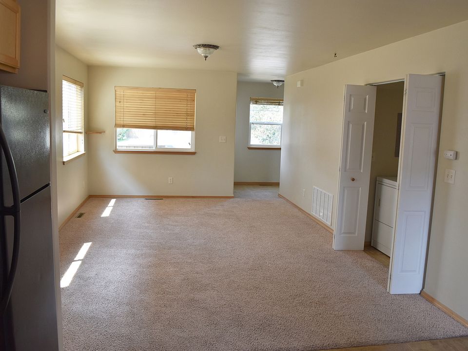 1st image of 94 10th St APT A