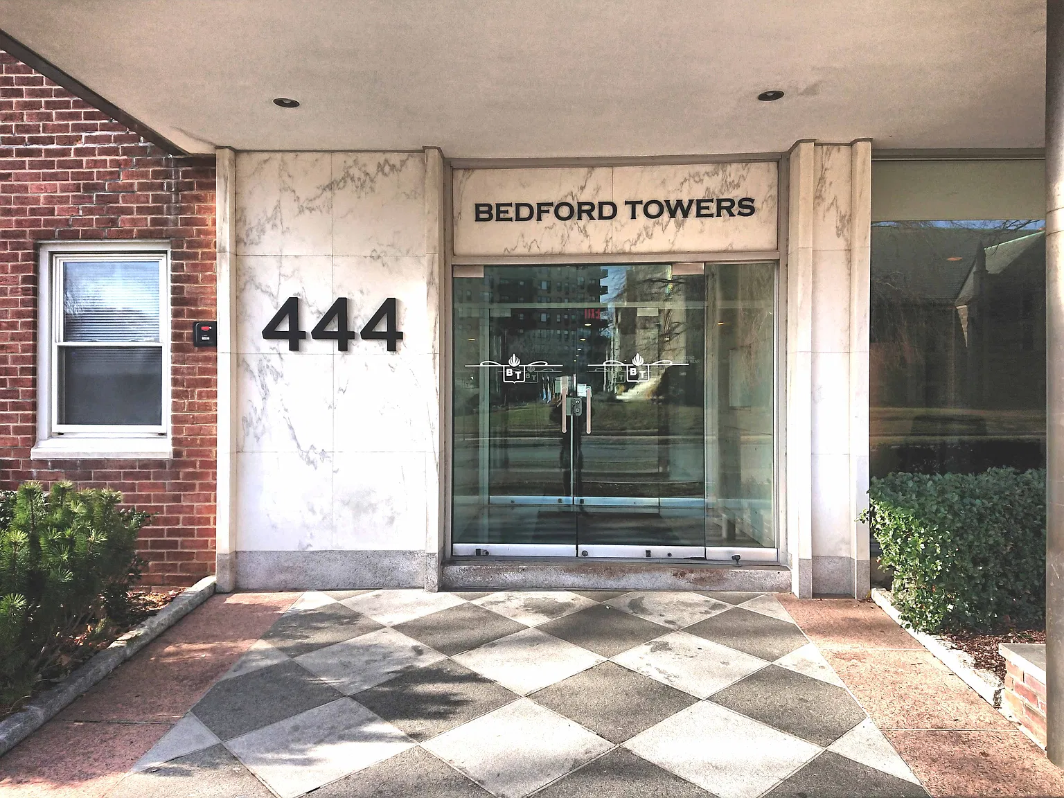 Studio, 470 sqft, $1,700 — Photo 1