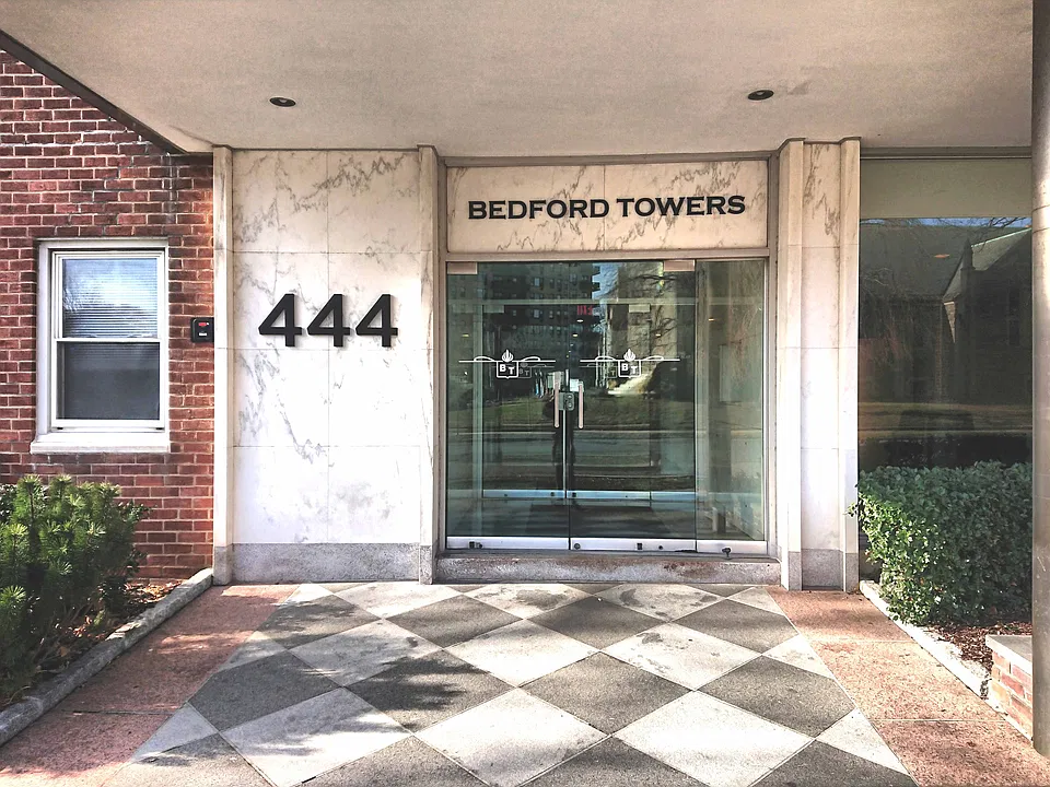 444 Bedford St #8K