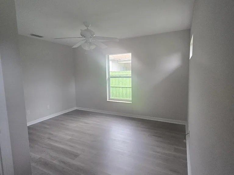2149 SW Savage Blvd — Photo 14