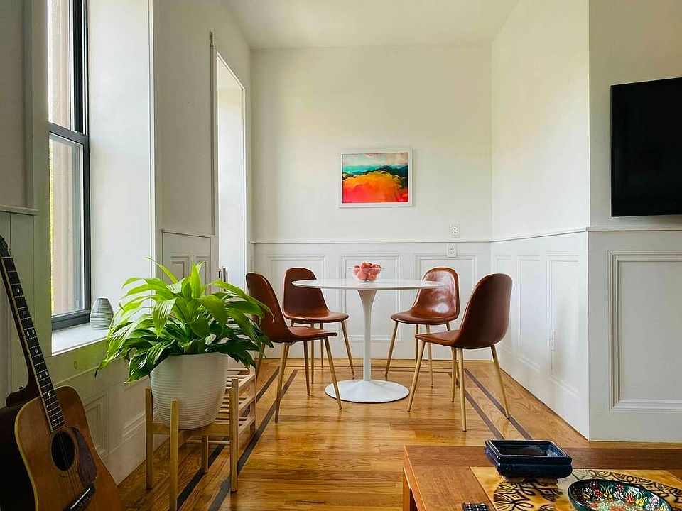1st image of 207 Mac Donough St #3