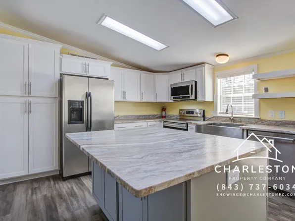 1807 United Dr, Huger, SC 29450