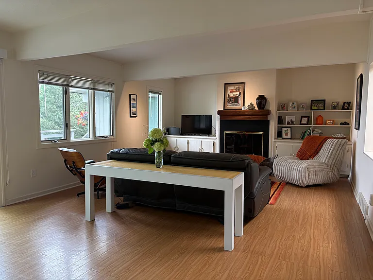 11395 Lakeshore Dr — Photo 10