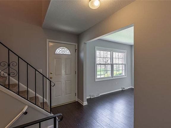 2nd image of 6793 Brookhaven Dr Unit 4