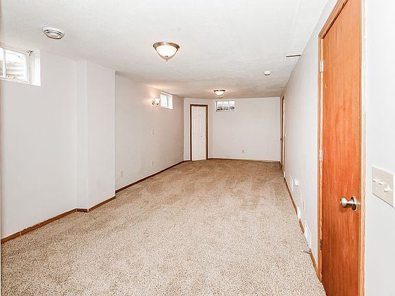 3rd image of 4941 Acorn Ridge Rd