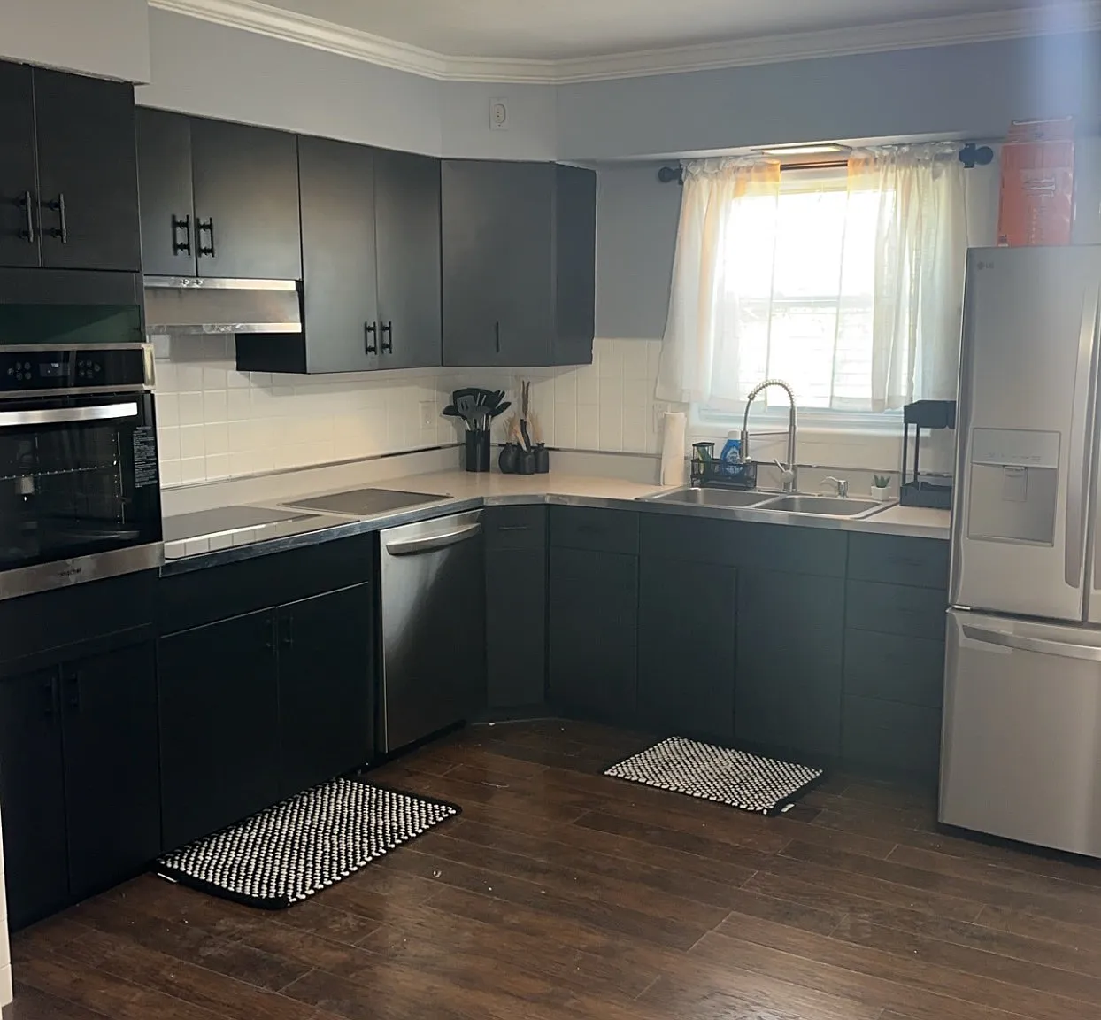 5 bed, 1320 sqft, $4,000 — Photo 4