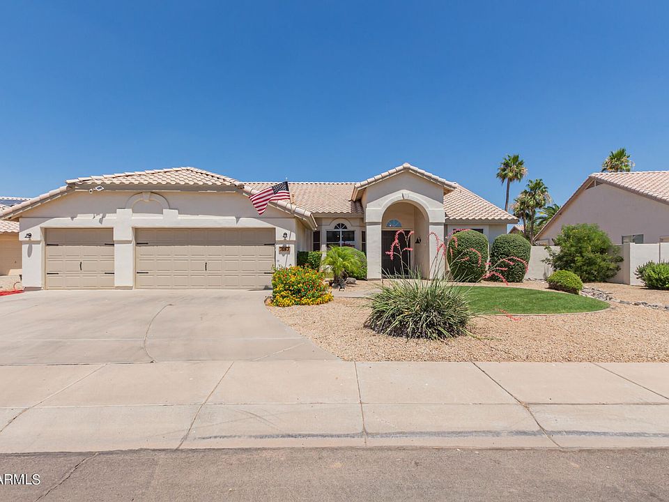 1st image of 2063 N 133rd Cir