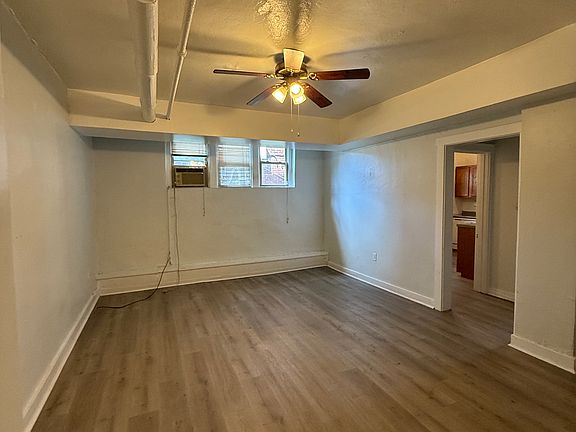 2nd image of 5851 Morrowfield Ave #15