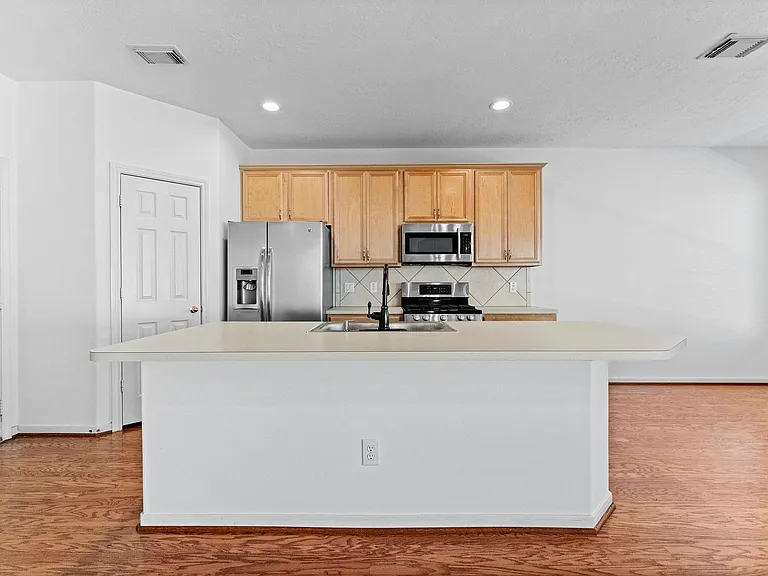 39 E Burberry Cir — Photo 15