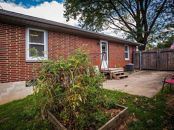 5th image of 5708 Arvis Dr