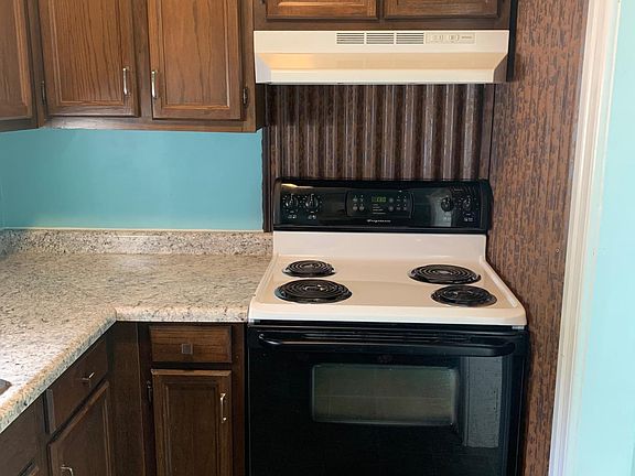 3rd image of 816 N Columbus St #B
