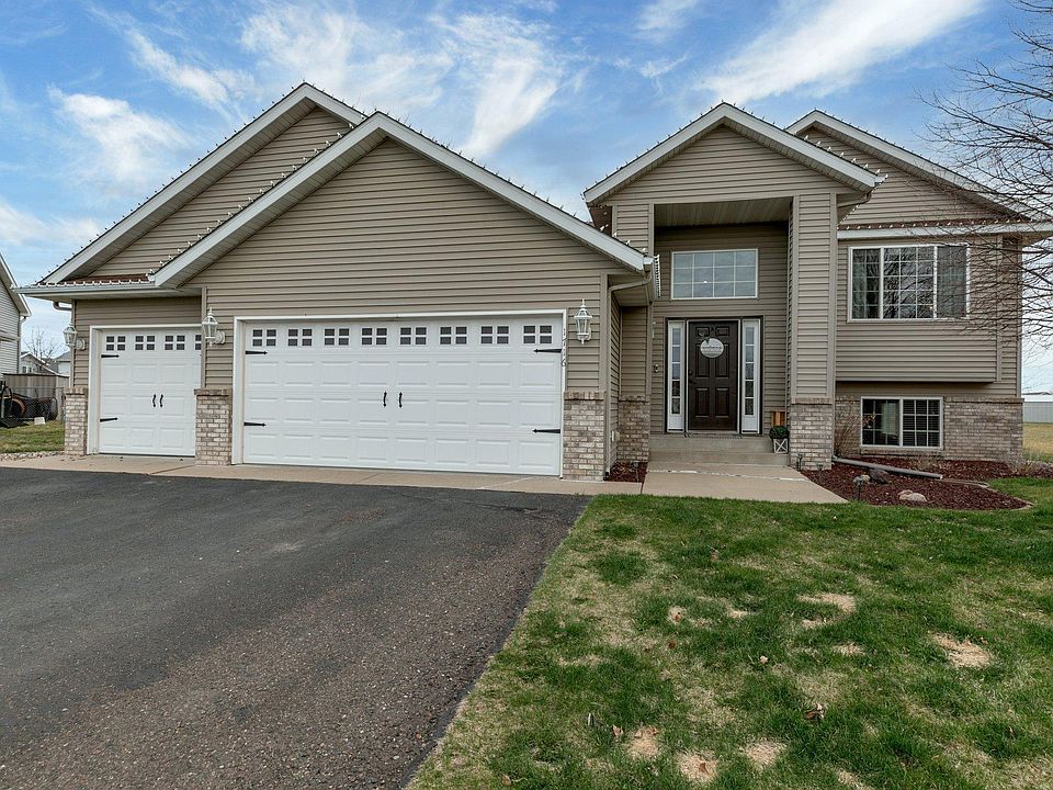 1st image of 1716 Pear Ct NE