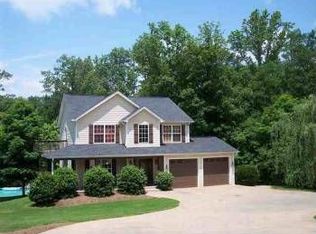 1052 River Rd, Greer, SC 29651