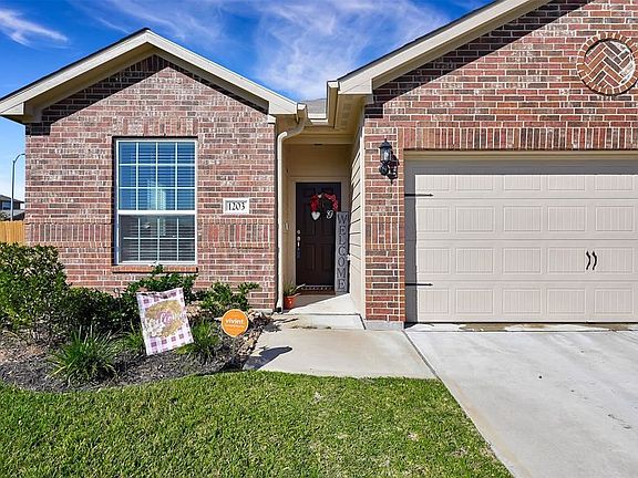4th image of 1203 Steel Redan Dr