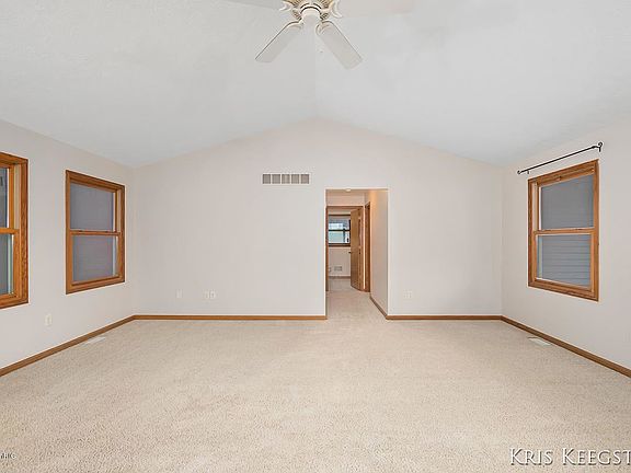 5th image of 6555 Annabelle Dr