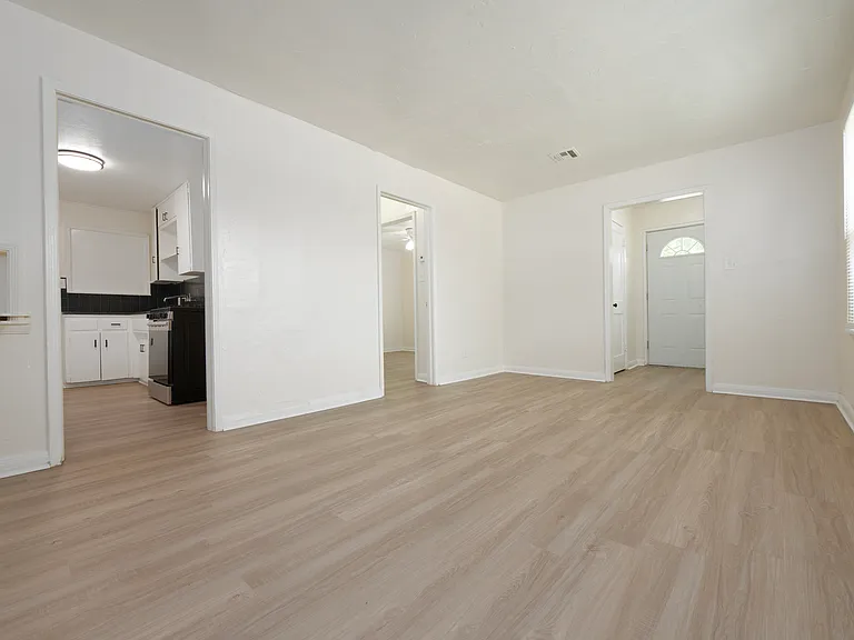 317 Babb Dr #1 — Photo 4