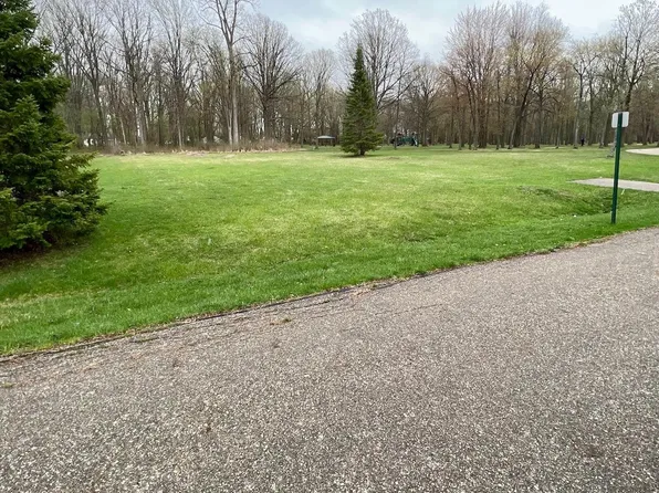 0 Cook Ct, Troy, MI 48083
