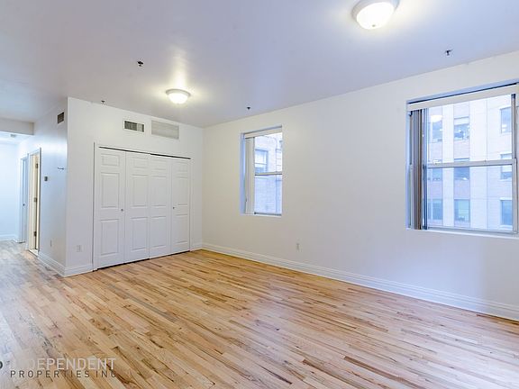 5th image of 21 Maiden Ln APT 9B