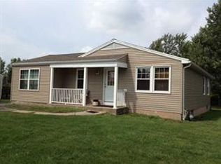 356 Laurie Ln, Grand Island, NY