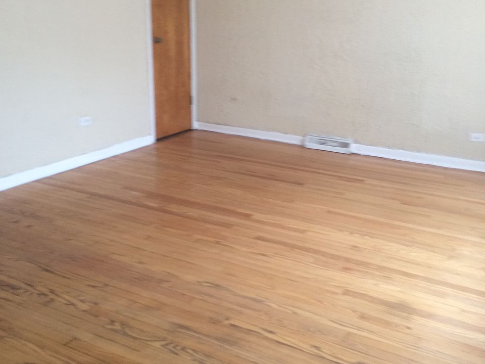 2nd image of 11610 S Vincennes Ave