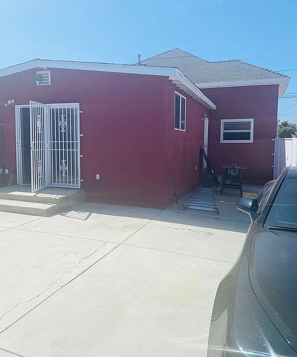 2nd image of 4227 W 104th St