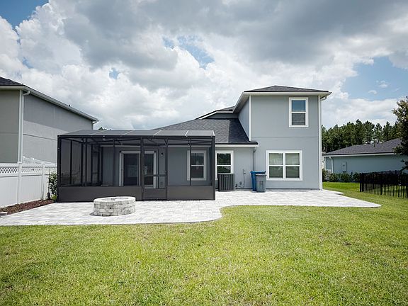 4th image of 75 Hampsted Ct