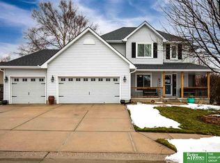 16024 Emiline St, Omaha, NE 68136