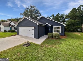 834 Pine Shoals Ct, College Park, GA 30349