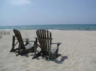 10833 Lakeshore Dr, West Olive, MI 49460