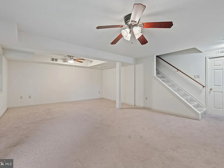 2001 Vista Ln — Photo 27