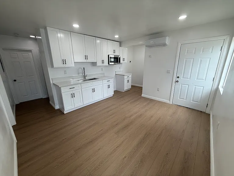 City Terrace Dr — Photo 2