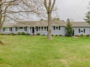 22 Cherry Ln, Mendham, NJ 07945