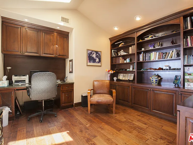 2624 Costebelle Dr — Photo 15