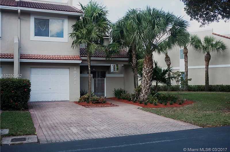 1st image of 10221 NW 52nd Ln