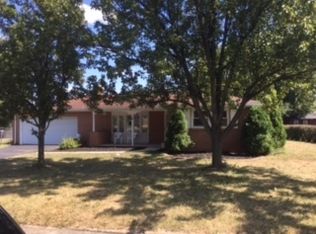 2875 Cambridge Rd, York, PA 17402