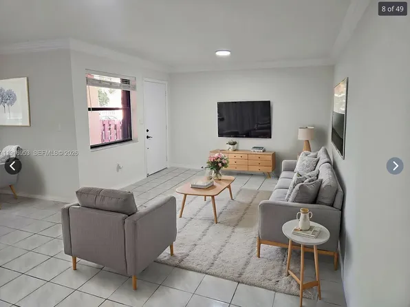 311 W Park Dr APT 101, Miami, FL 33172