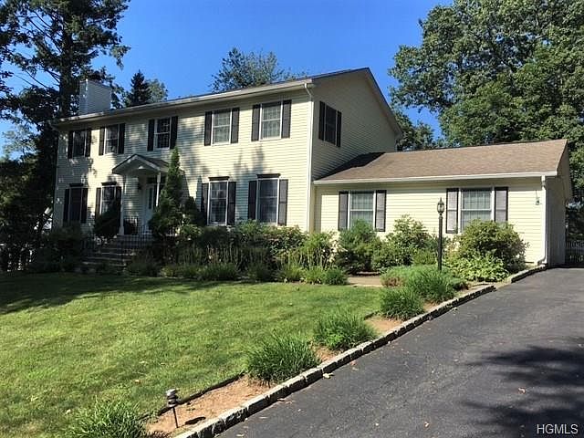 1st image of 3 Foster Pl