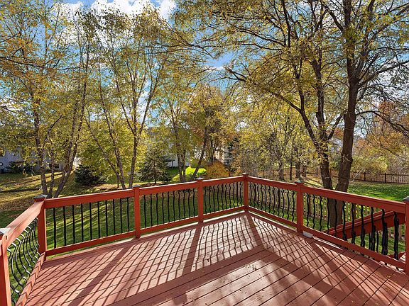 4th image of 2430 Golf Dr