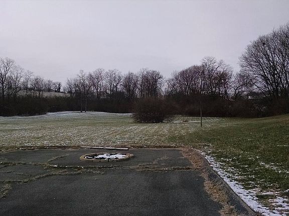 2nd image of 11965 Kenn Rd