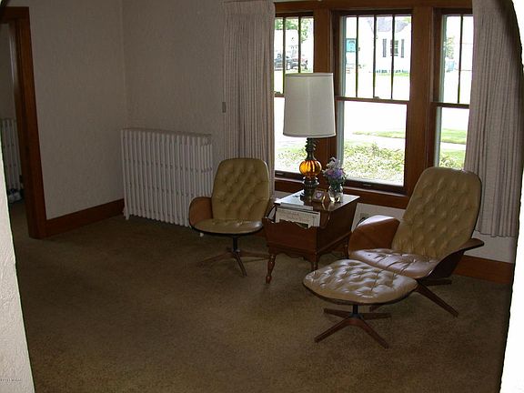 3rd image of 1409 Kingston Ave