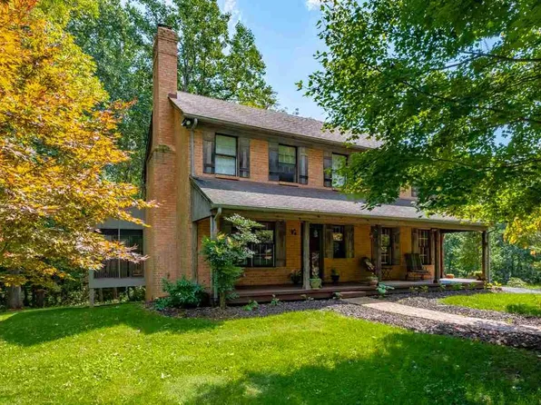 2290 Old Greenville Rd, Staunton, VA 24401
